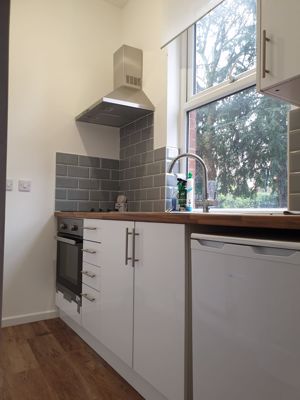 Photo 32- click for photo gallery